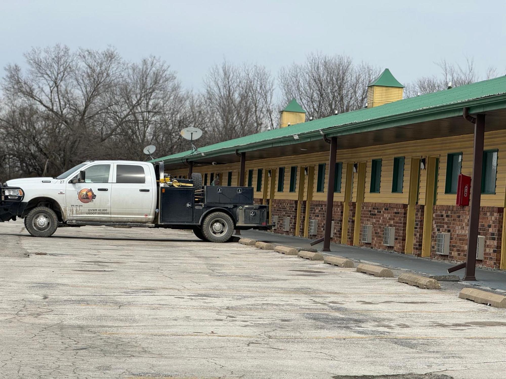 Kansas Inn Independence Exterior photo